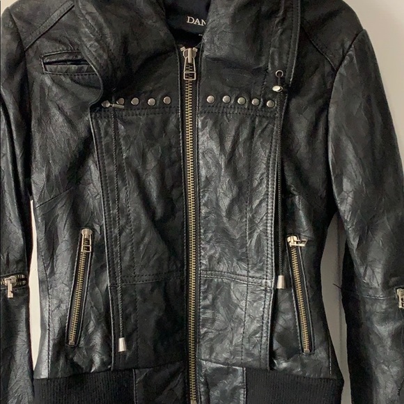 Leather jacket - Picture 2 of 10